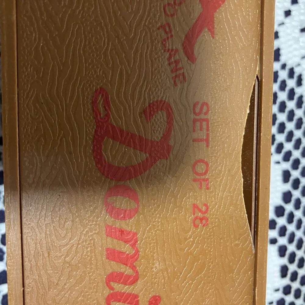 Aero Plane Dominoes Double Six Dominoes‎ New in Plastic Case With Metal Spin